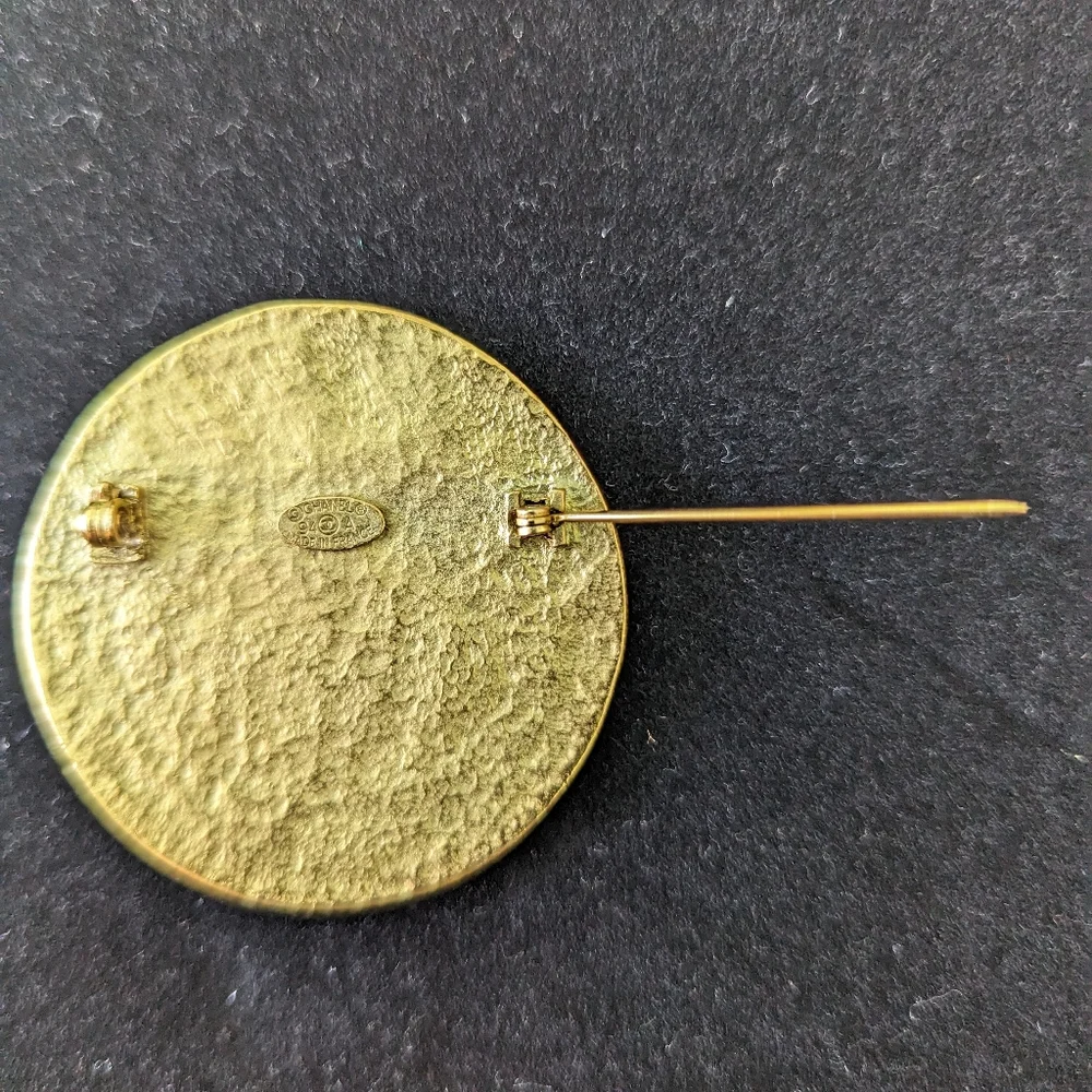 Vintage Chanel CC Medallion 94P brooch - Picture 3 of 10